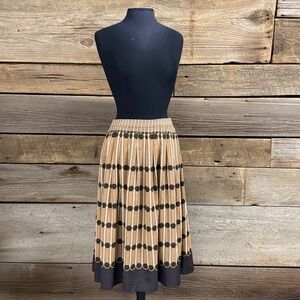 Talbots Equestrian pleated midi skirt NWT size 4